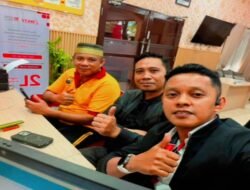 Basri Kajang Datangi SPKT Polda Sulsel, Kuasa Hukum Unggah Pesan: “Lelaki Tidak Banyak Bercerita”
