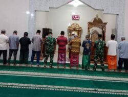 Personel Koramil 1426-01/Polut Laksanakan Sholat Subuh Berjamaah Keliling di Wilayah Takalar