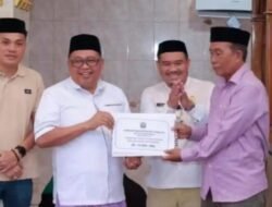 Bupati Takalar Serahkan Rp10 Juta untuk Masjid Nurul Falaq, 100 Mobil Timbunan untuk Pekuburan