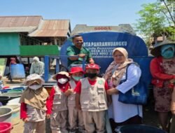Tanamkan Nilai Pacce Sejak Dini, Murid TK di Takalar Berbagi Air Bersih untuk Warga Terdampak Kekeringan