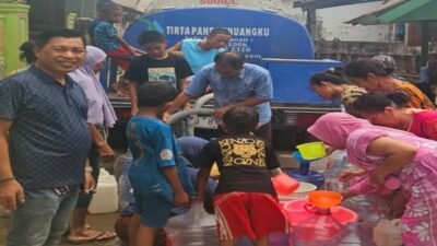 Saat Air Bersih Sulit Didapat, Kepedulian Ketua DPRD Takalar Hadir untuk Warga Bayowa